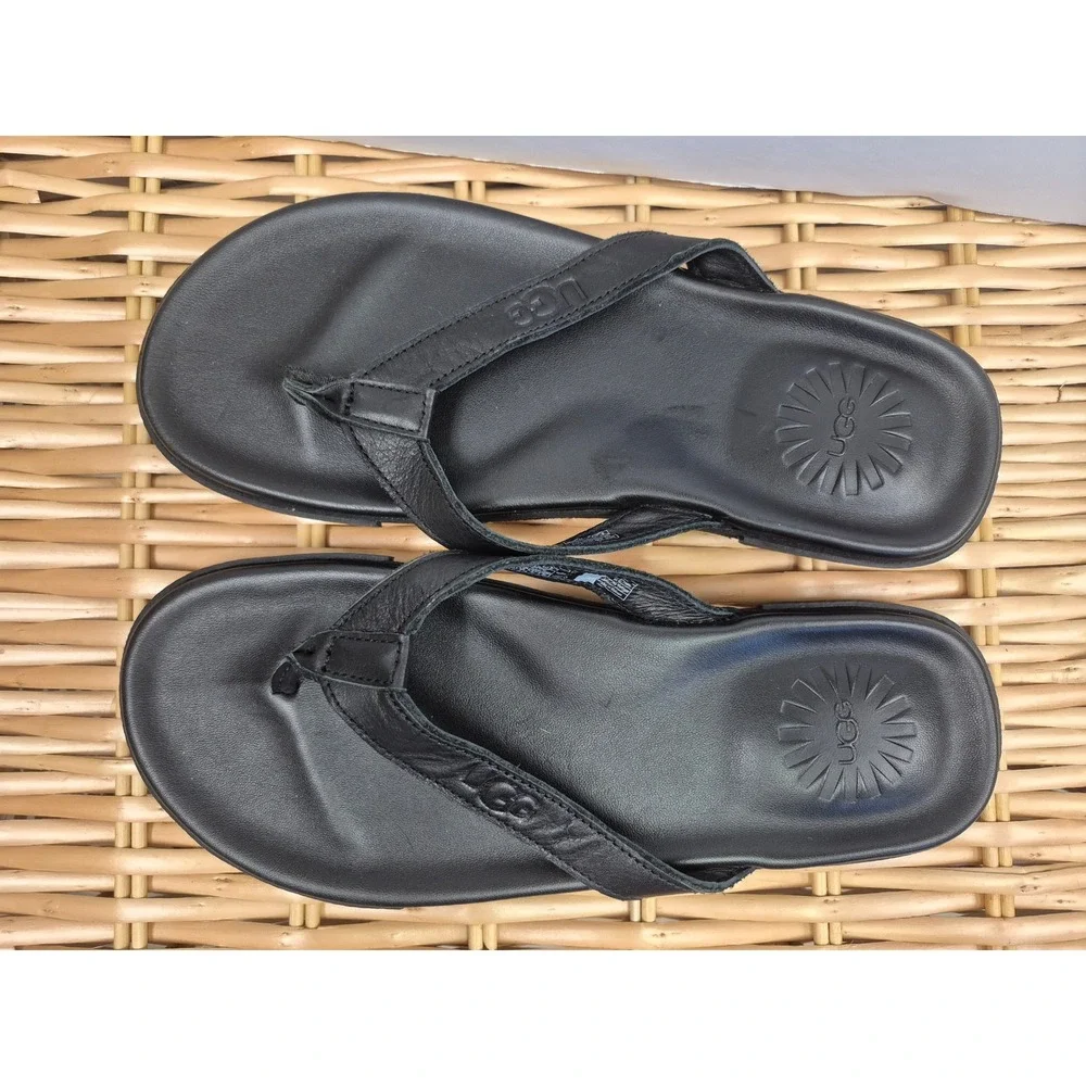 UGG Men's Size 8 Black Leather Flip Flop Sandals Comfort Casual Beach Women's 10